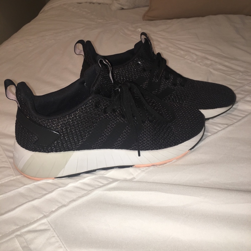 Women’s Adidas Cloudfoam Shoes